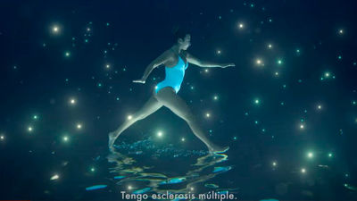 Baños solidarios en Madrid por la Esclerosis múltiple