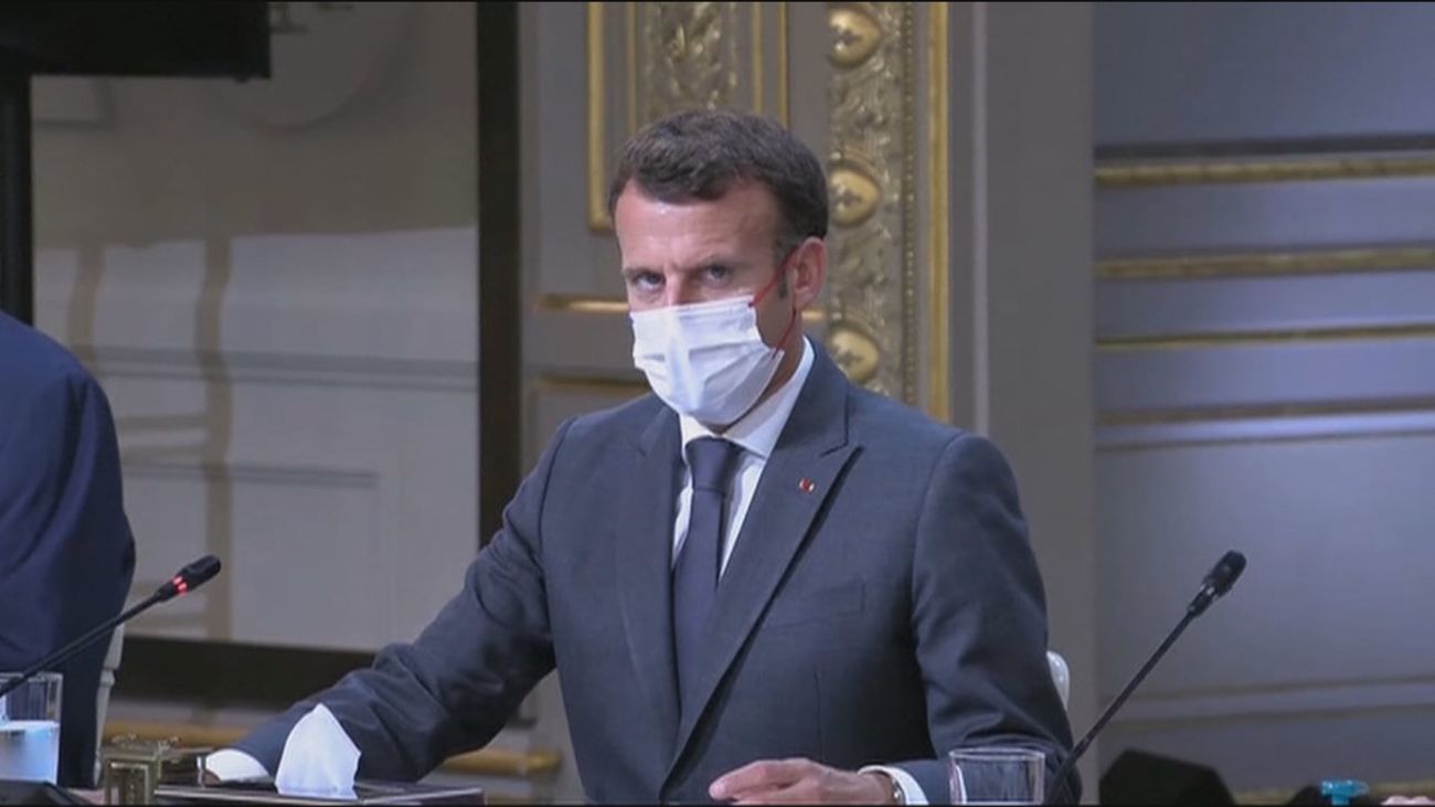 Francia impone el pasaporte sanitario en restaurantes y lugares cerrados