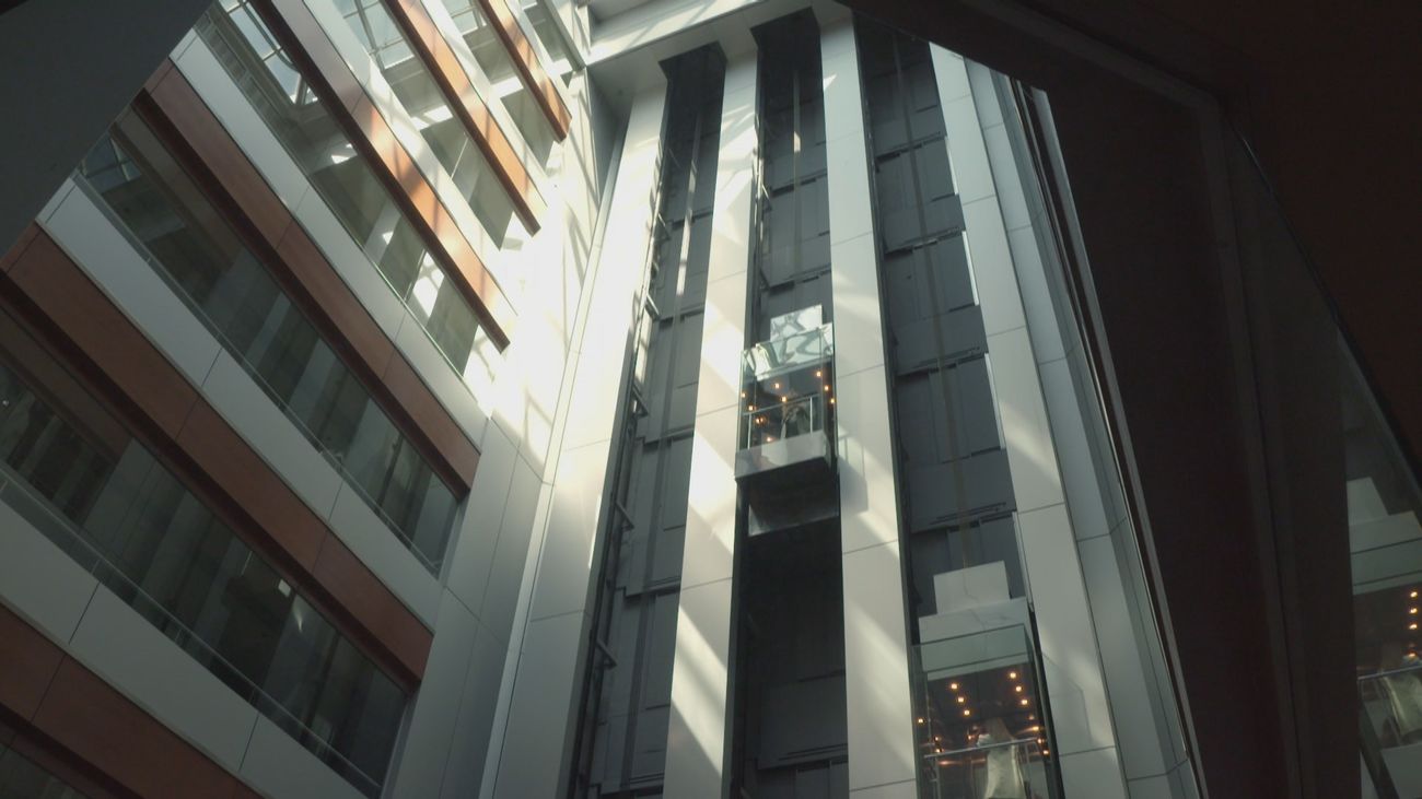 La Comunidad: La guerra del ascensor