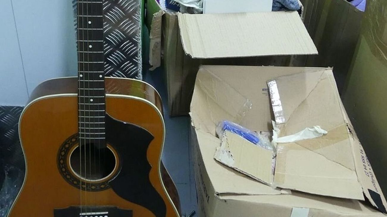 Objetos de las mudanzas recuperados por los agentes