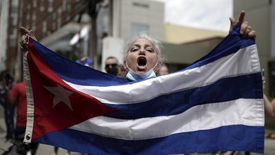Un muerto y 150 detenidos durante las protestas en Cuba