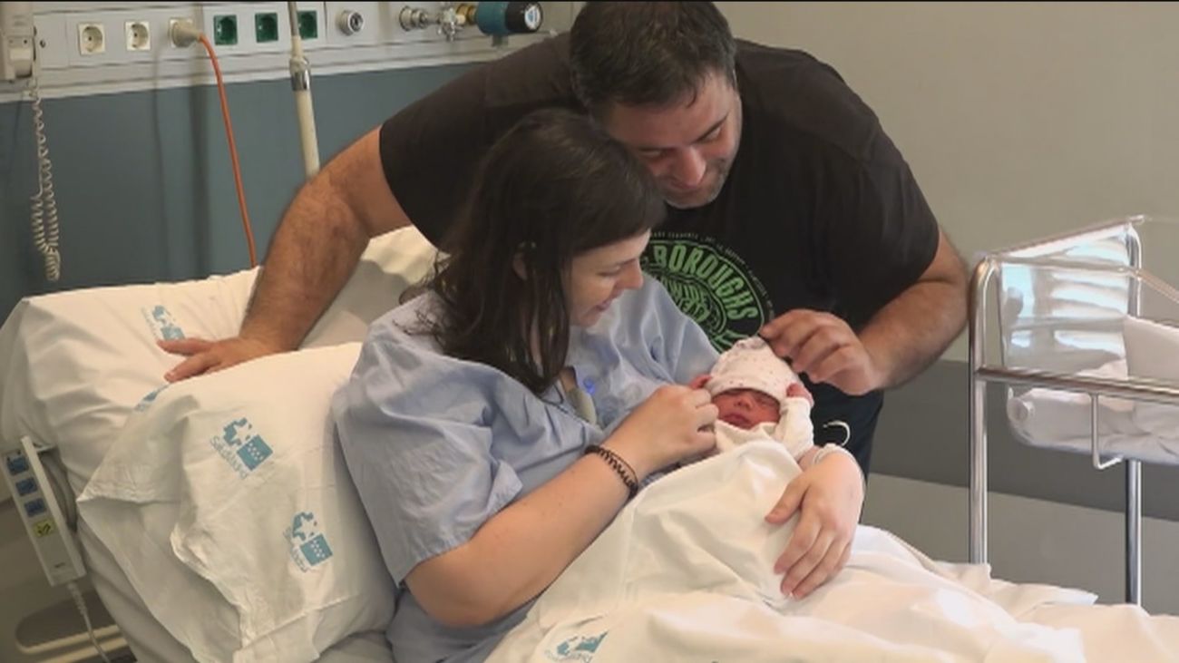 Belarra defiende una prestación universal por crianza, sostenida en el tiempo para que "tener un hijo no sea una carga"