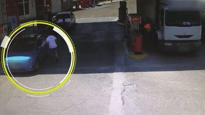 Detenido un hombre por robar con fuerza y embestir a dos trabajadores de una gasolinera