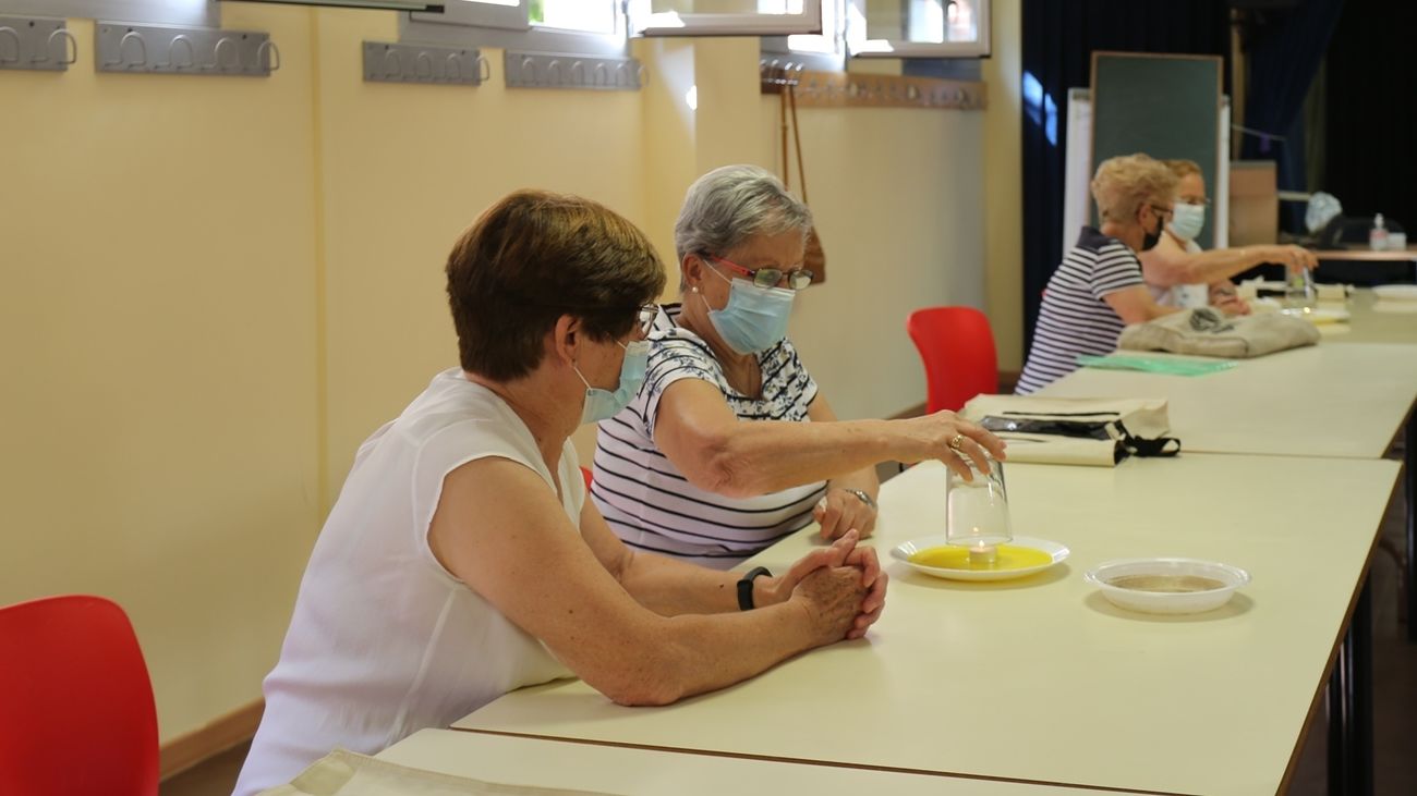 Participantes en uno de los talleres de Leganés dedicados a la mujer y la Ciencia