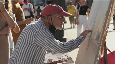 La Policía Municipal toma a Antonio López por un pintor callejero
