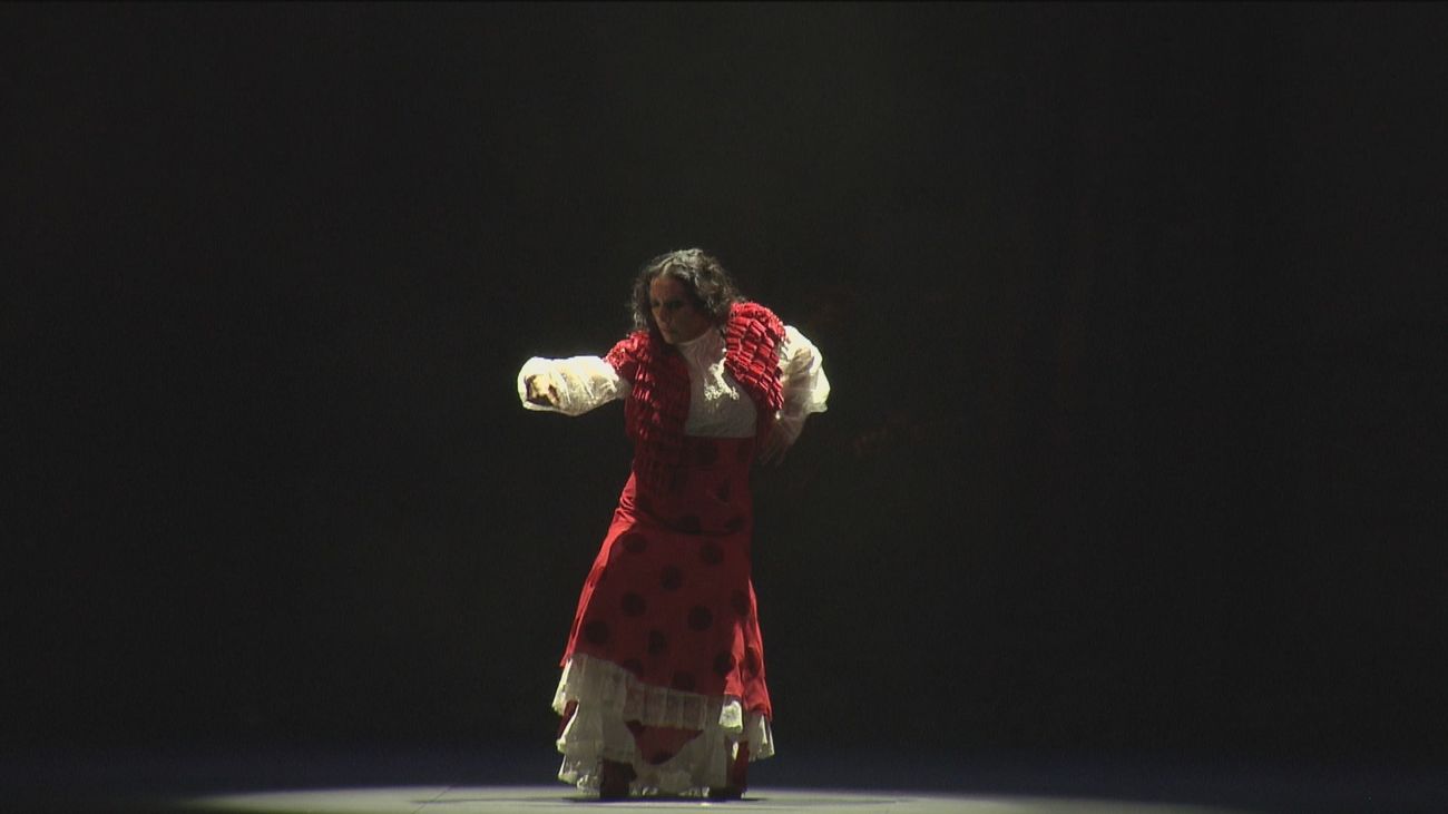 Eva Yerbabuena nos invita a viajar por sus recuerdos en 'Al igual que tú'