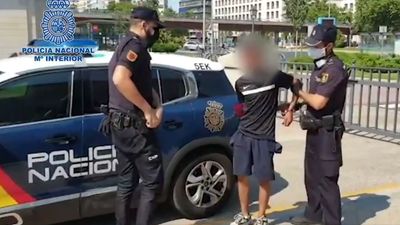 Detenido el joven que agredió en un ojo a un enfermero  en el metro de Madrid