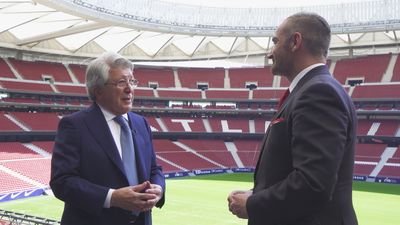 Euprepio Padula sufre con Enrique Cerezo