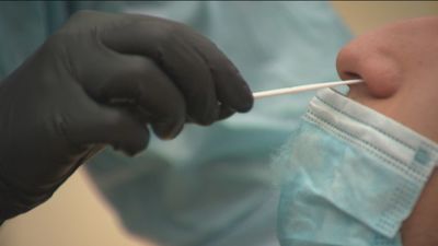 El Ministerio de Sanidad notifica 30.587 casos y 18 muertes por Covid con la incidencia en ascenso