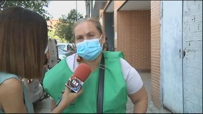 Desahucio en Vallecas de una mujer de 58 años y sus cuatro nietos