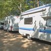Denuncian un camping ilegal de caravanas en la Casa de Campo