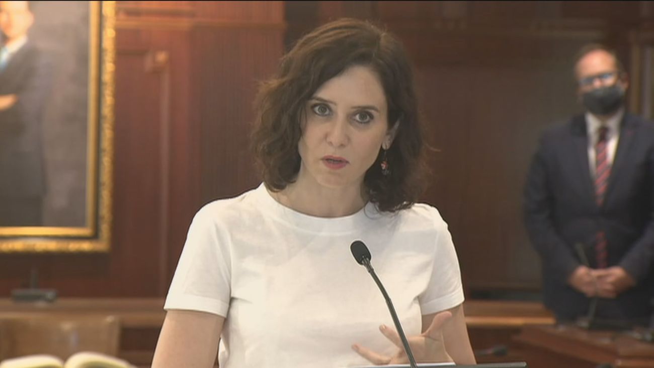 Ayuso tilda de "insensatos" los agravios entre Comunidades  y recuerda que Madrid es la más solidaria