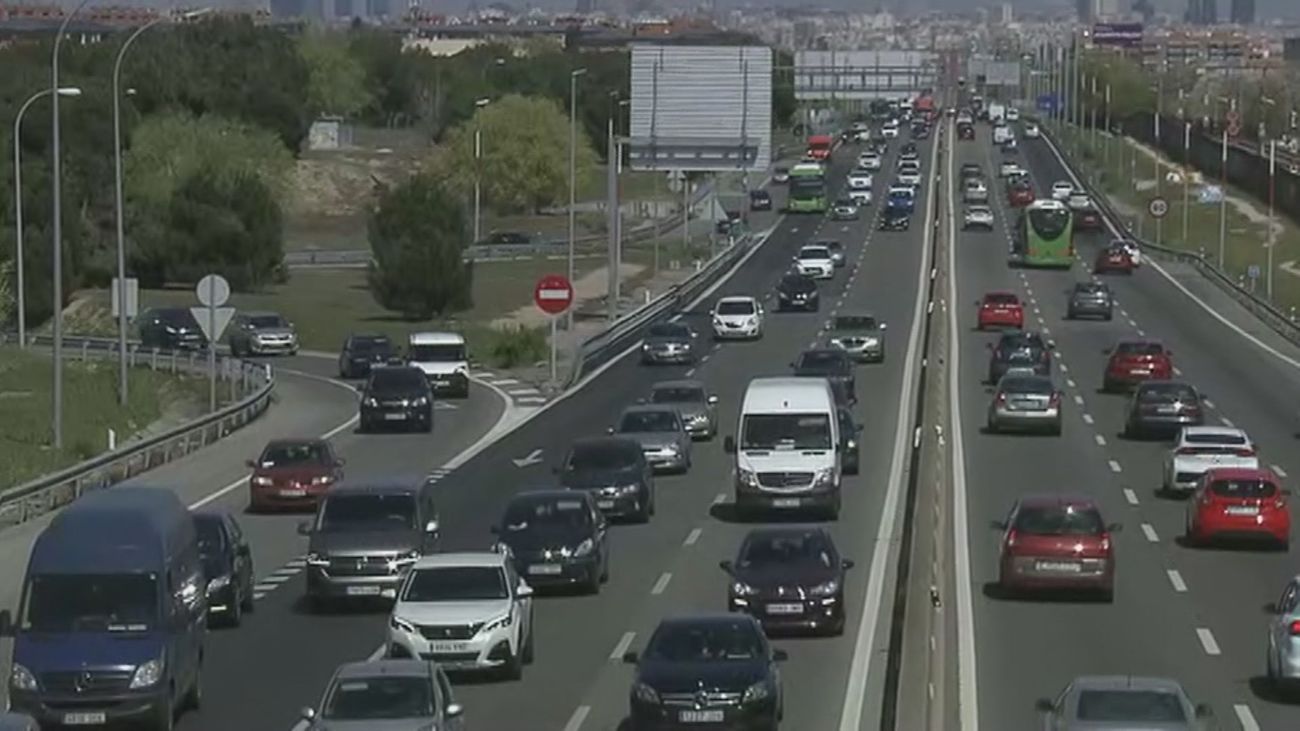 Jornada de viernes complicada en las carreteras con varios accidentes y retenciones
