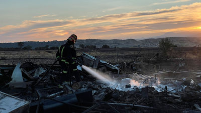 Extinguido y perimetrado el incendio de vegetación en Fuente El Saz
