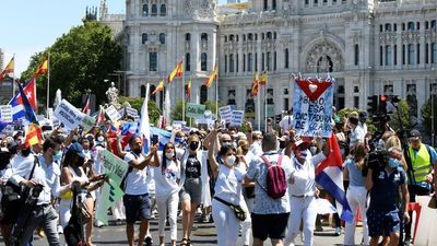 El exilio cubano marcha en Madrid en apoyo a las protestas en la isla
