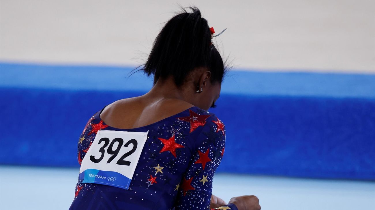 Simone Biles se retira también de la final individual de gimnasia