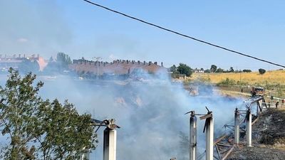 Móstoles aprueba con urgencia la reconstrucción de la pasarela destruida por el incendio