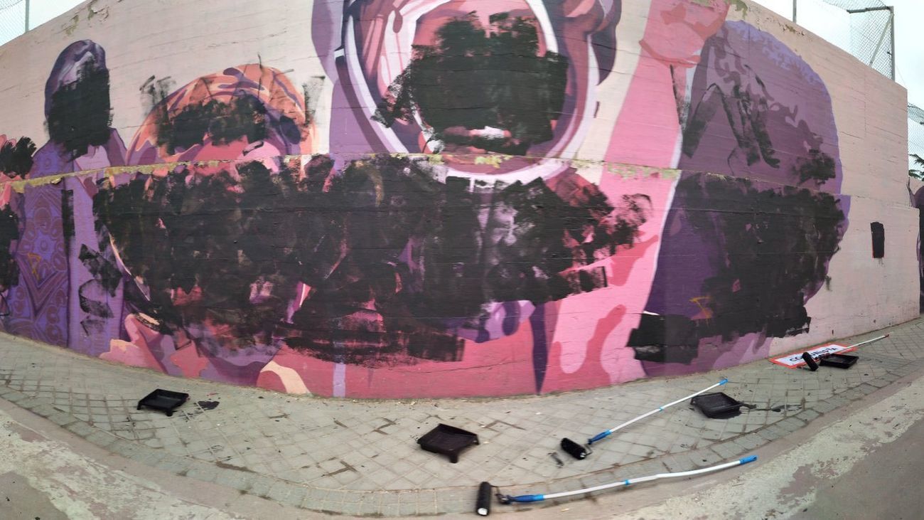 Mural feminista de Ciudad Lineal vandalizado