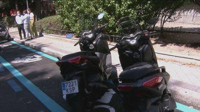 Madrid tendrá 700 plazas de aparcamotos en los próximos meses y 25.000 en 2023