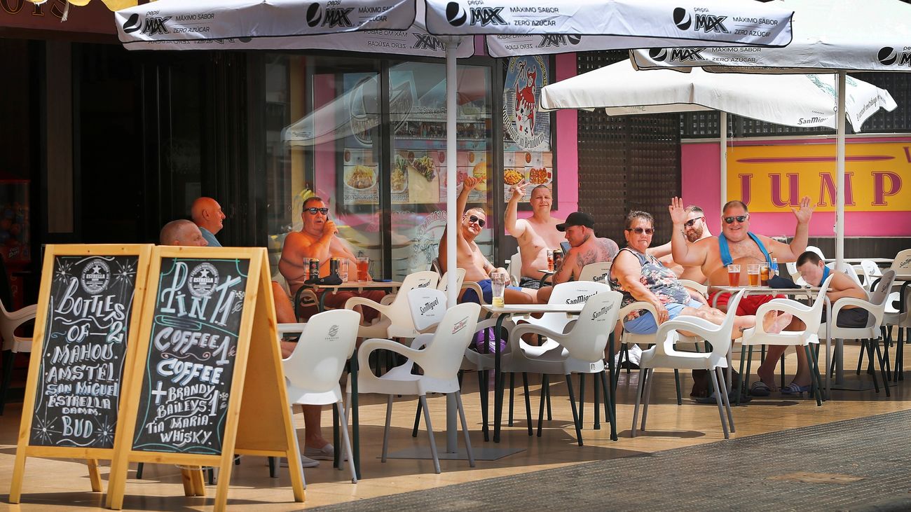 ¿Cuáles son las restricciones de los destinos más turísticos de este verano?