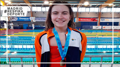 La torrejonera Jimena Ruiz, doble oro en el Campeonato de España de natación infantil