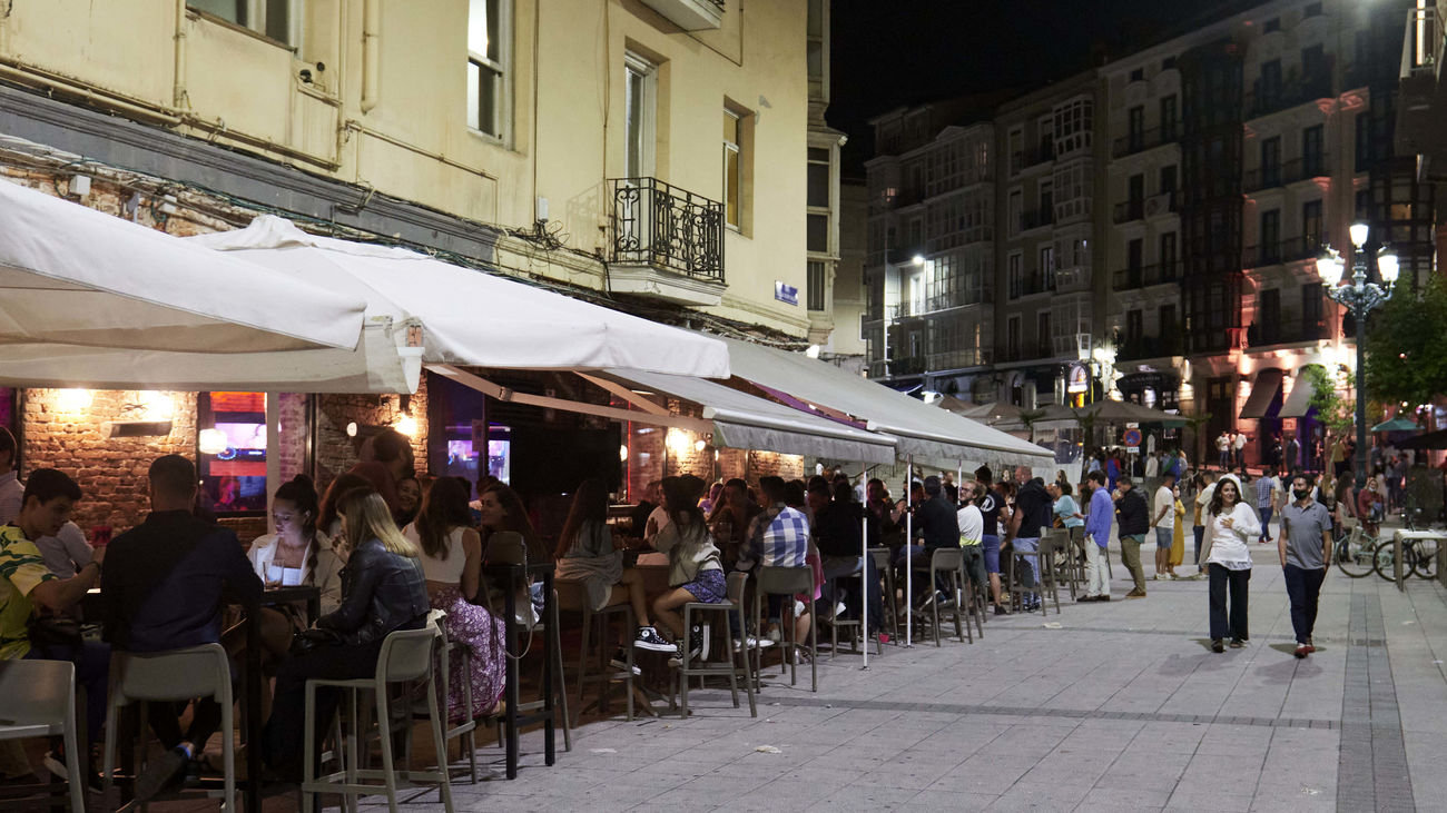 La Justicia paraliza el cierre del interior de la hostelería en Cantabria