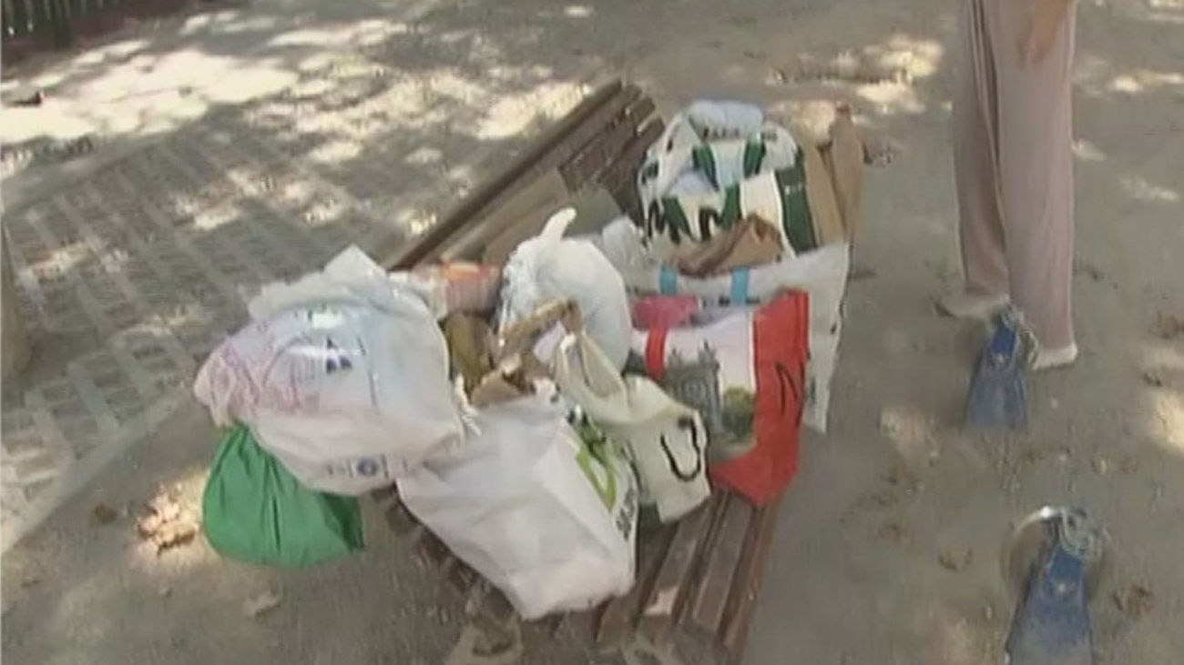 Sexo de día y botellones de noche en el parque de Conde Duque