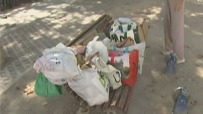Sexo de día y botellones de noche en el parque de Conde Duque