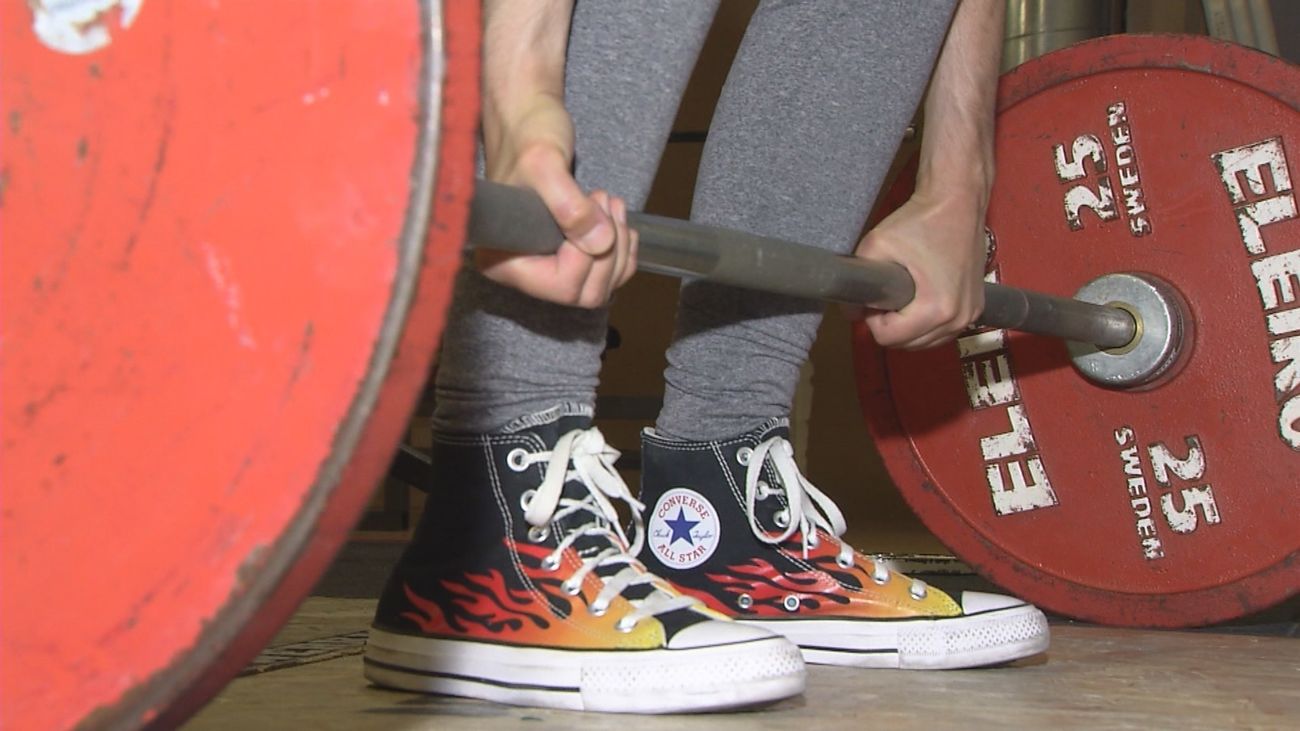 Sara Fuentes, enfermera y primera campeona de powerlifting en Madrid