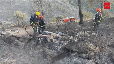 Controlado el incendio en el pantano de San Juan tras quemar 50 hectáreas