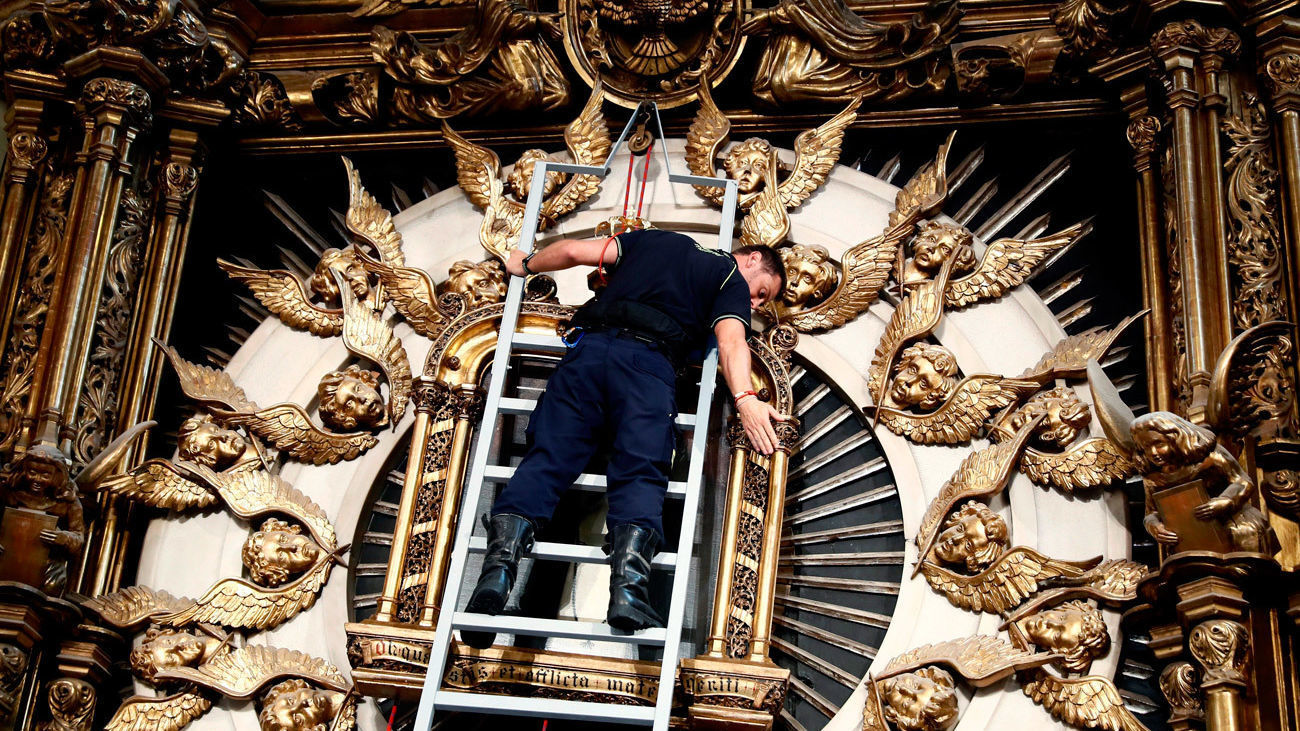 Telemadrid, en la misa del domingo en honor a la Virgen de la Paloma