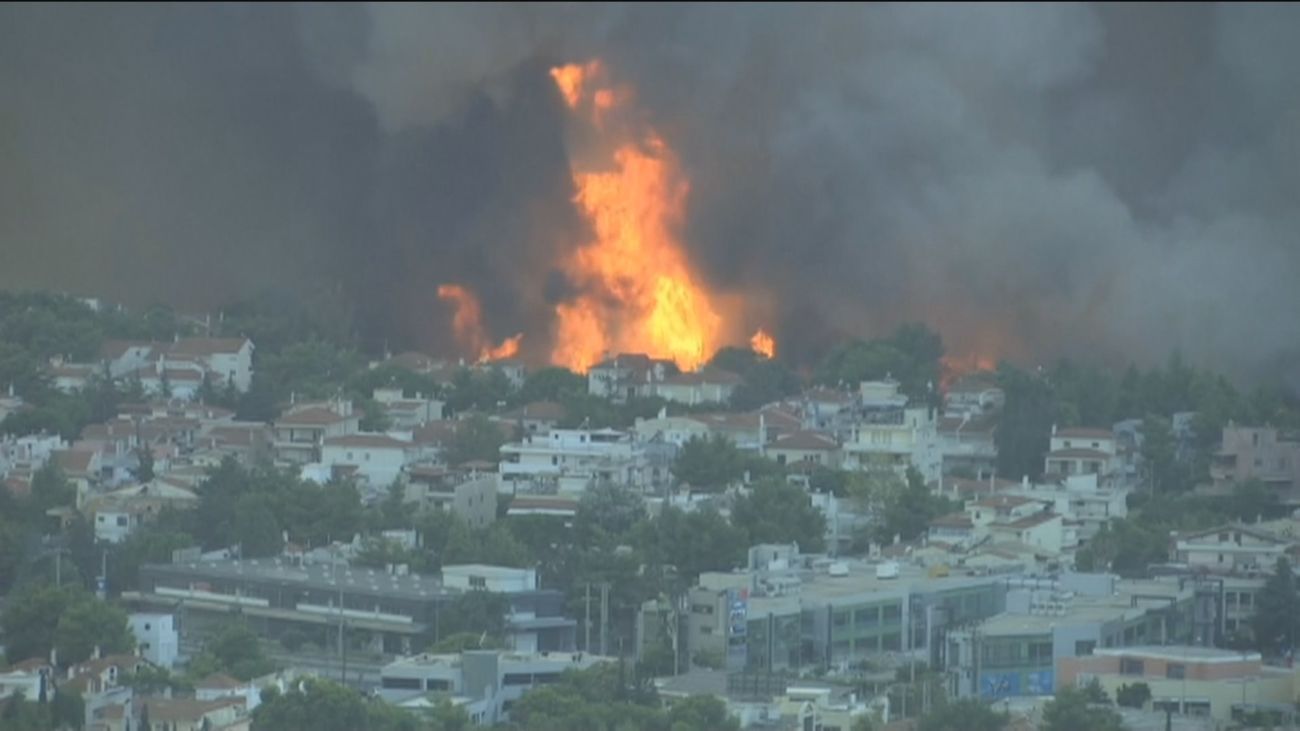 Grecia sigue en llamas