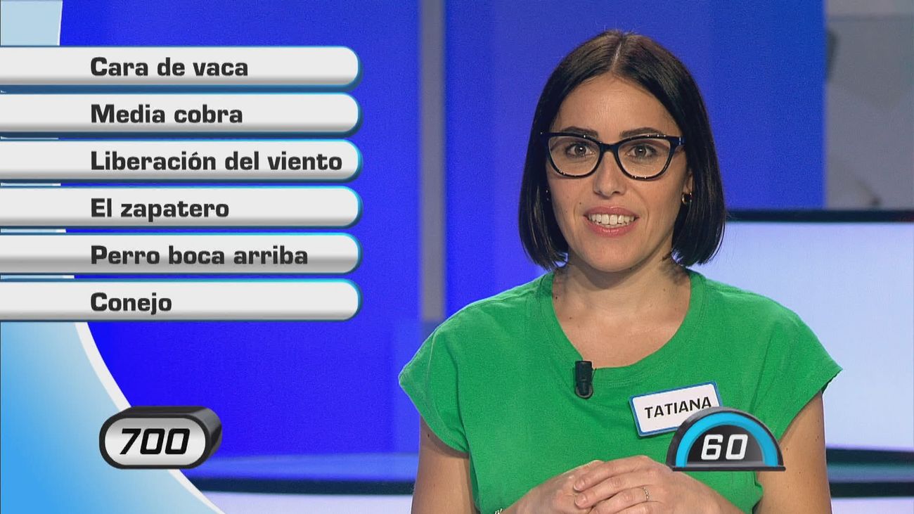 'Cara de vaca', 'Media cobra' y otras posturas de yoga que debes conocer