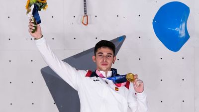 Alberto Ginés logra el primer oro olímpico en escalada