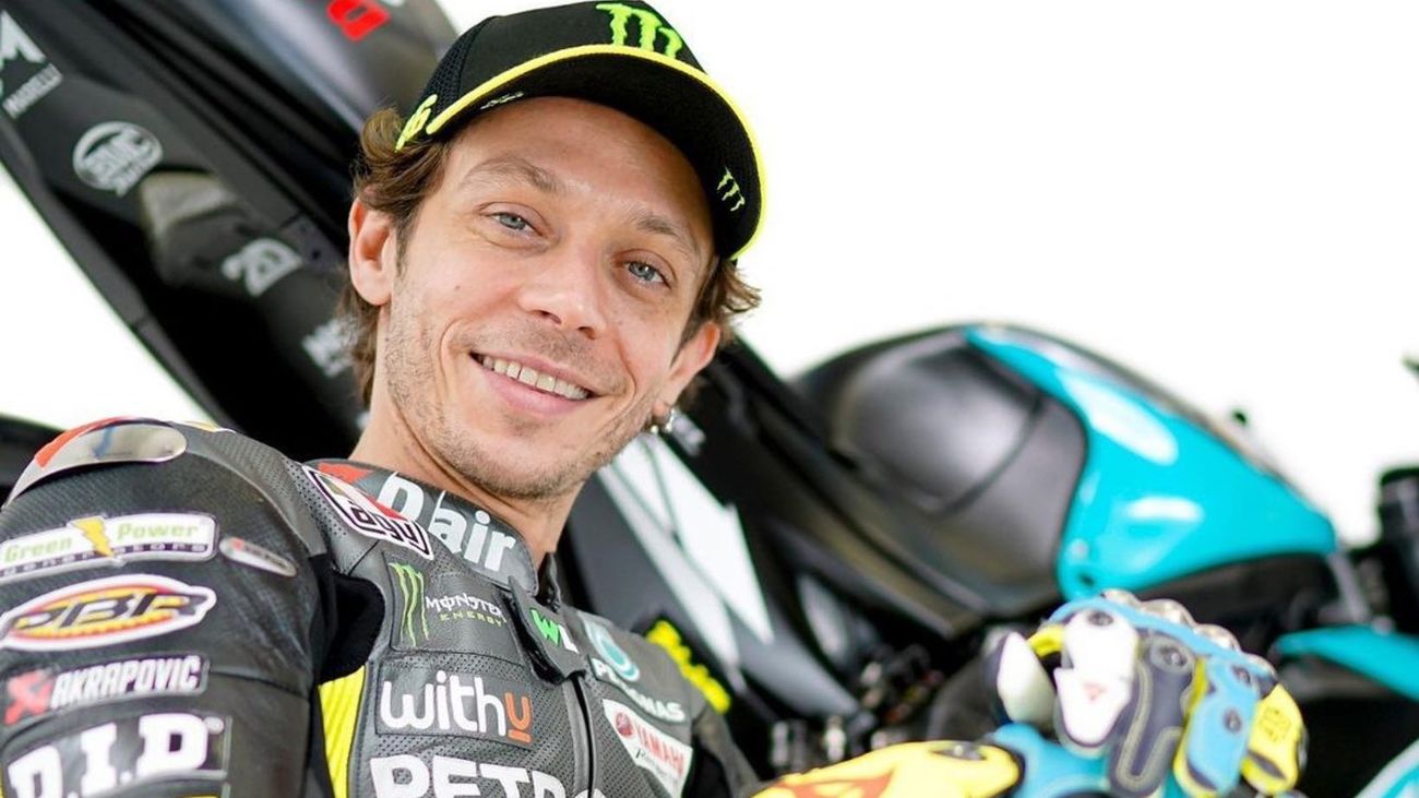 Valentino Rossi se baja de la moto a los 42 años