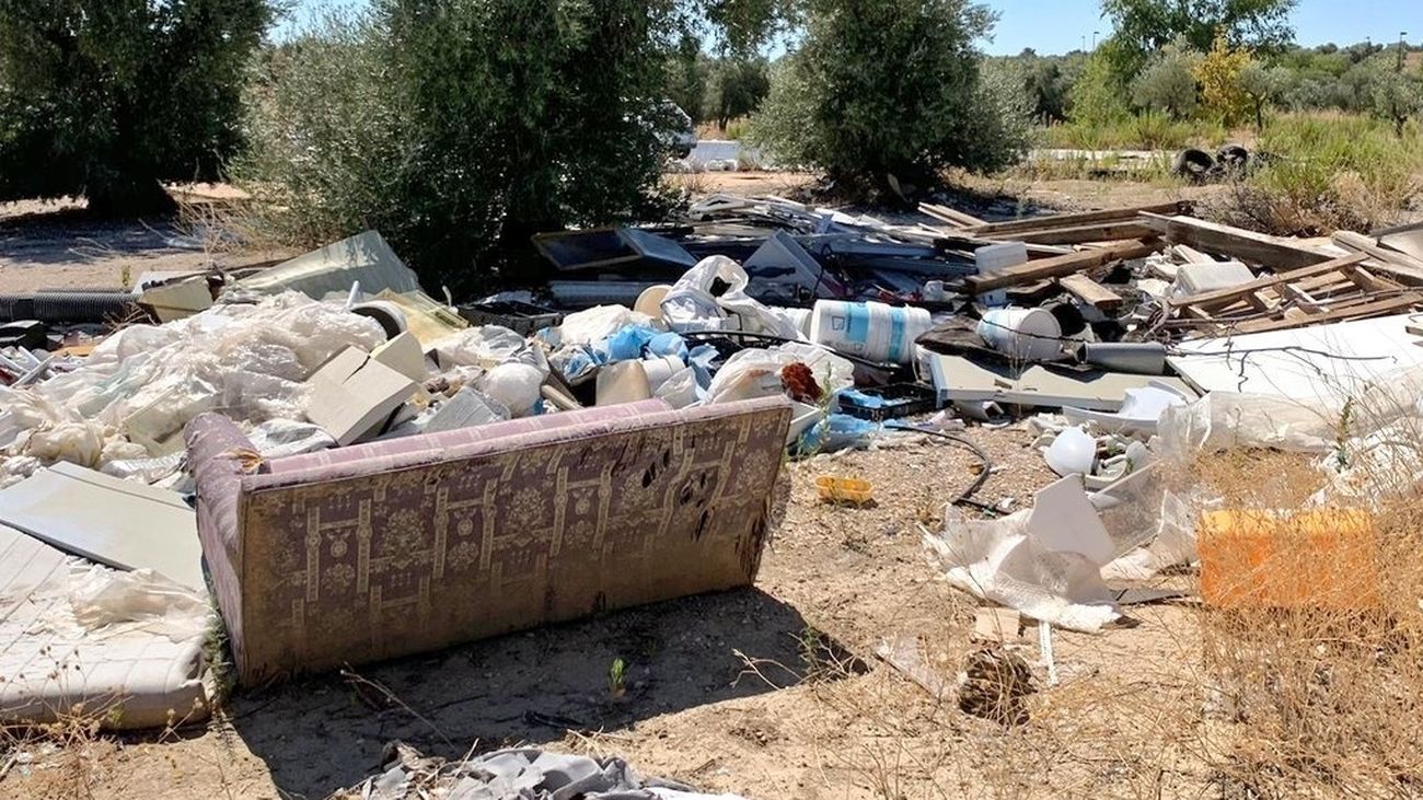 Leganés estudiará un circuito de cámaras en polígonos para frenar los vertidos ilegales en zonas rústicas