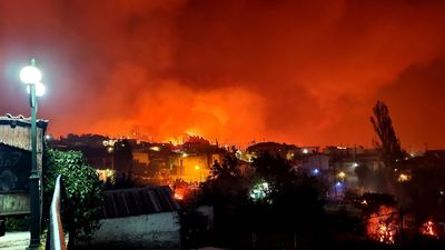 El Palacio de la antigua familia real griega se salva de las llamas