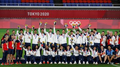 2-1. España, plata tras perder la final de fútbol ante Brasil