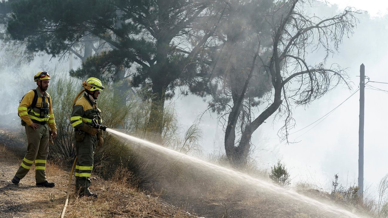 La Junta mantiene en nivel 2 el fuego de El Tiemblo  (Ávila) con varios puntos calientes y reproducciones