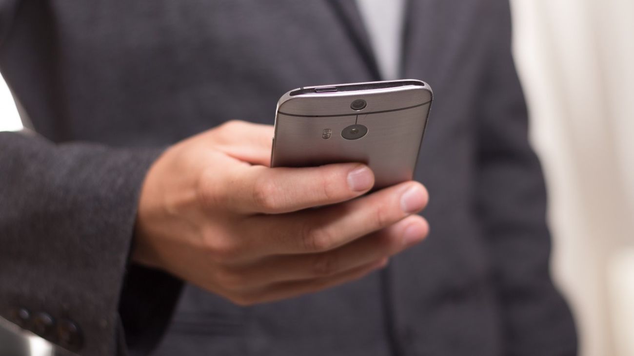 La Policía alerta de un nuevo fraude bancario mediante SMS y llamadas falsas