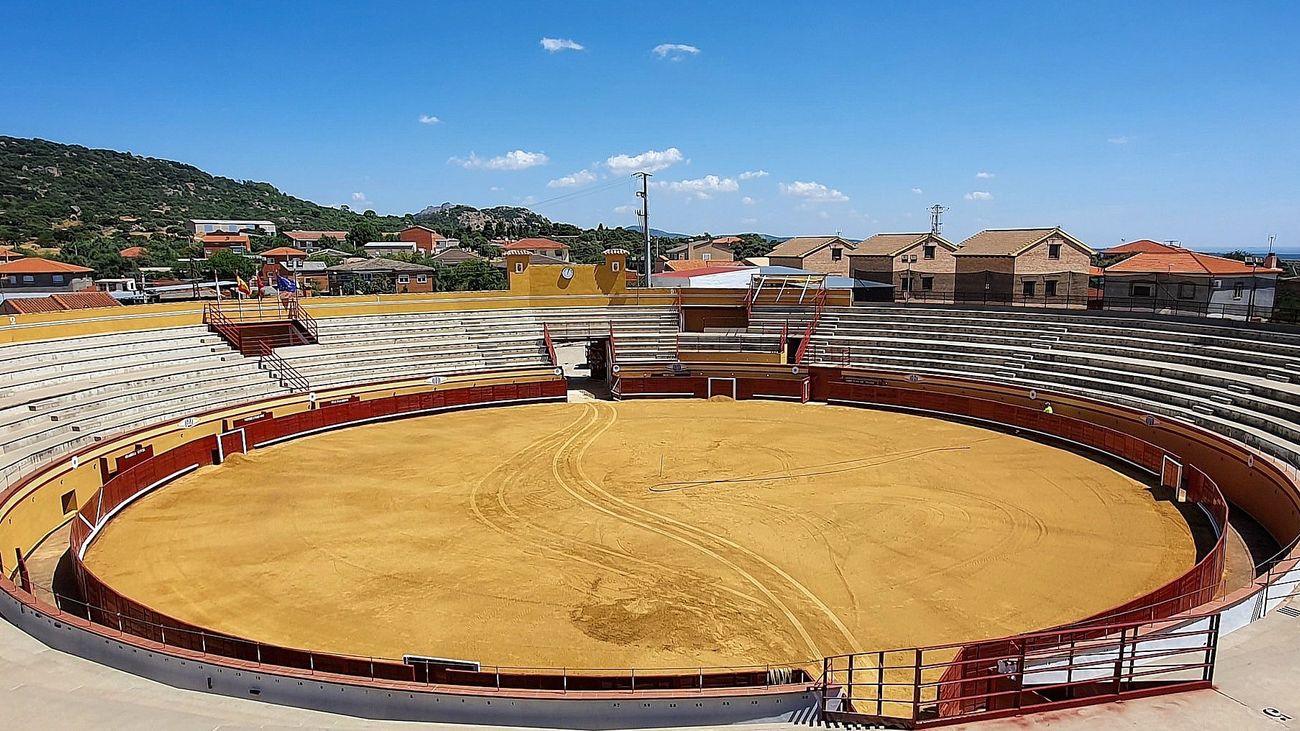 Plaza de toros de Cenicientos