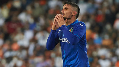 1-0. El Getafe tropieza en Mestalla en el primer partido de la Liga