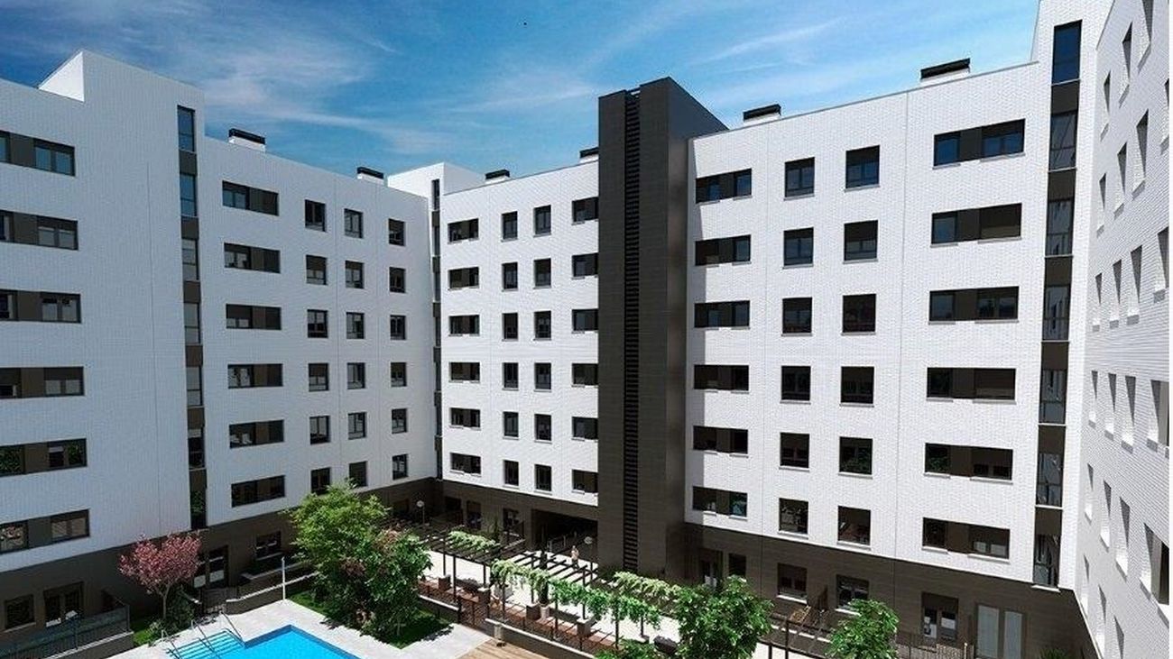 Urbanización con piscina