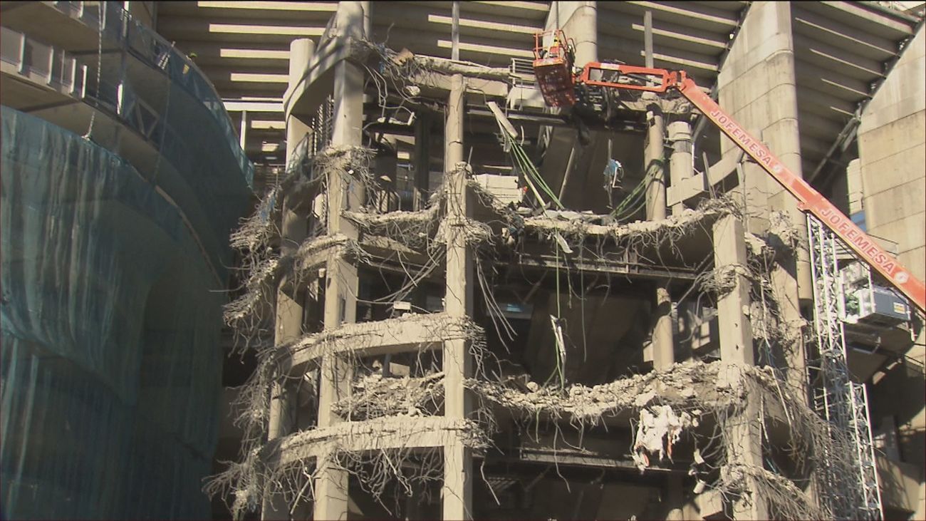 Las obras del Bernabéu, a contrarreloj para acoger partidos en septiembre