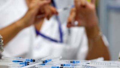 Estos son los madrileños que se vacunan en horario nocturno