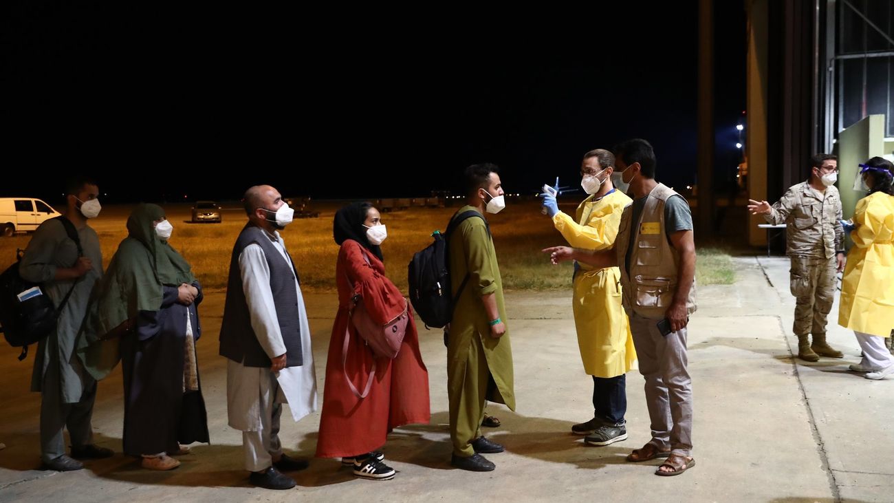 Una docena de los afganos evacuados por España solicitan quedarse en nuestro país