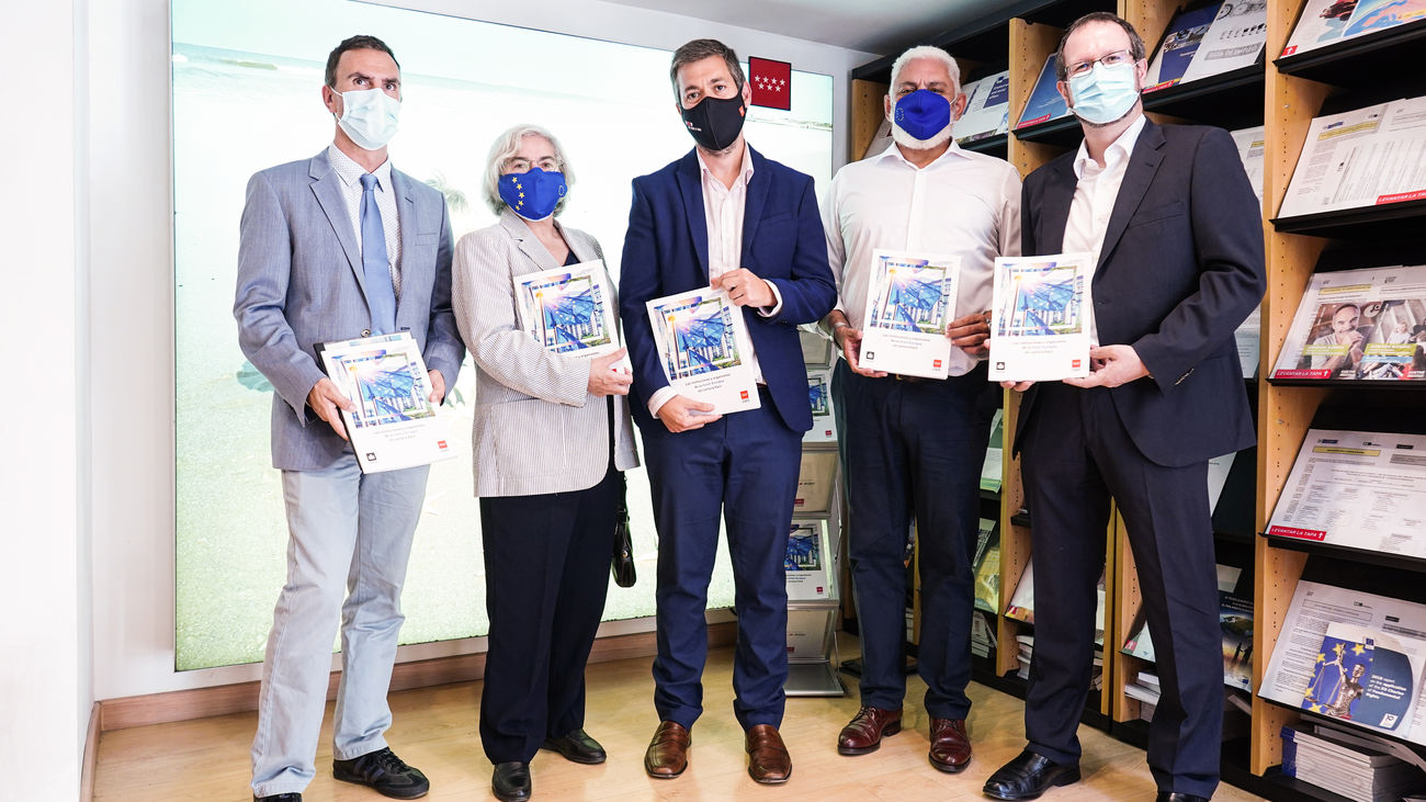 La Comunidad de Madrid acerca el funcionamiento de la UE a personas con discapacidad intelectual