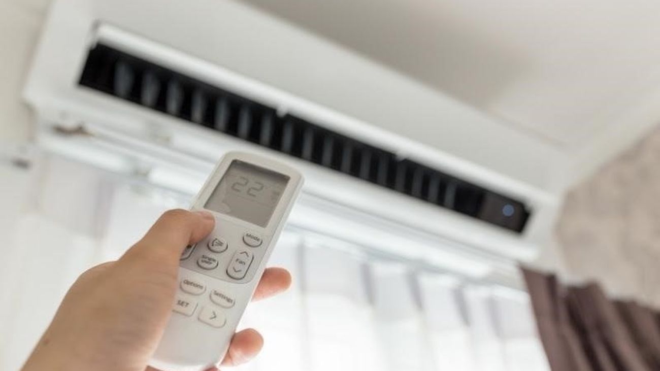 El precio de la luz sube este martes un 6,7%, hasta los 214,05 euros/MWh