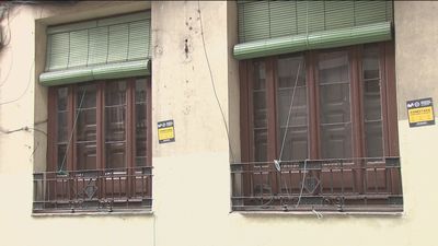 Detenido por entrar escalando en casa de su expareja en Latina