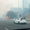 Un incendio junto al hotel Nuevo Madrid provoca una gran humareda en la M-30